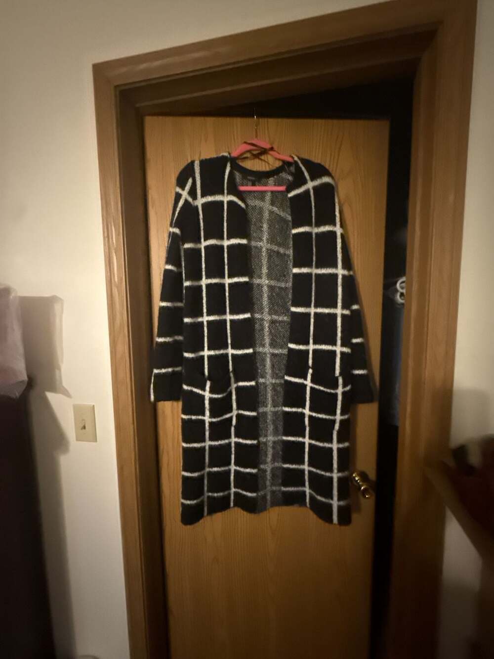 Forever 21 Black and White Grid Pattern Open Front Cardigan Size M